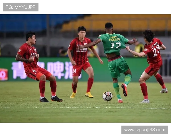 北京国安与上海上港中超焦点战直播即将开启